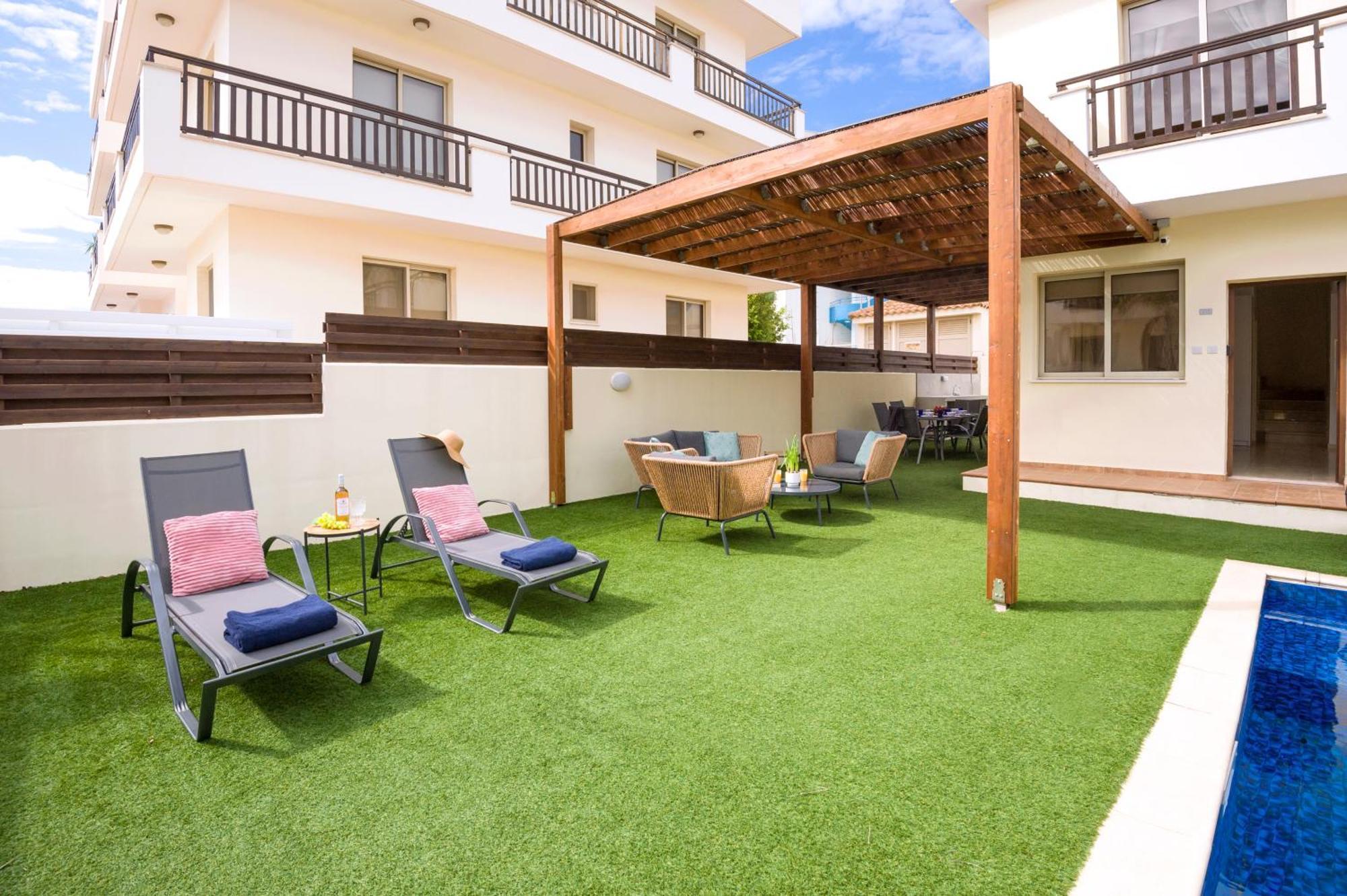 Villa Oasis Pernera Ngoại thất bức ảnh